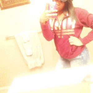 Meet your Posher, Kayla